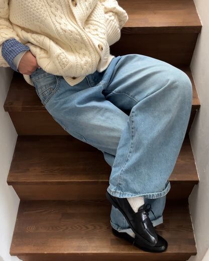 Calm Wash Wide Jeans