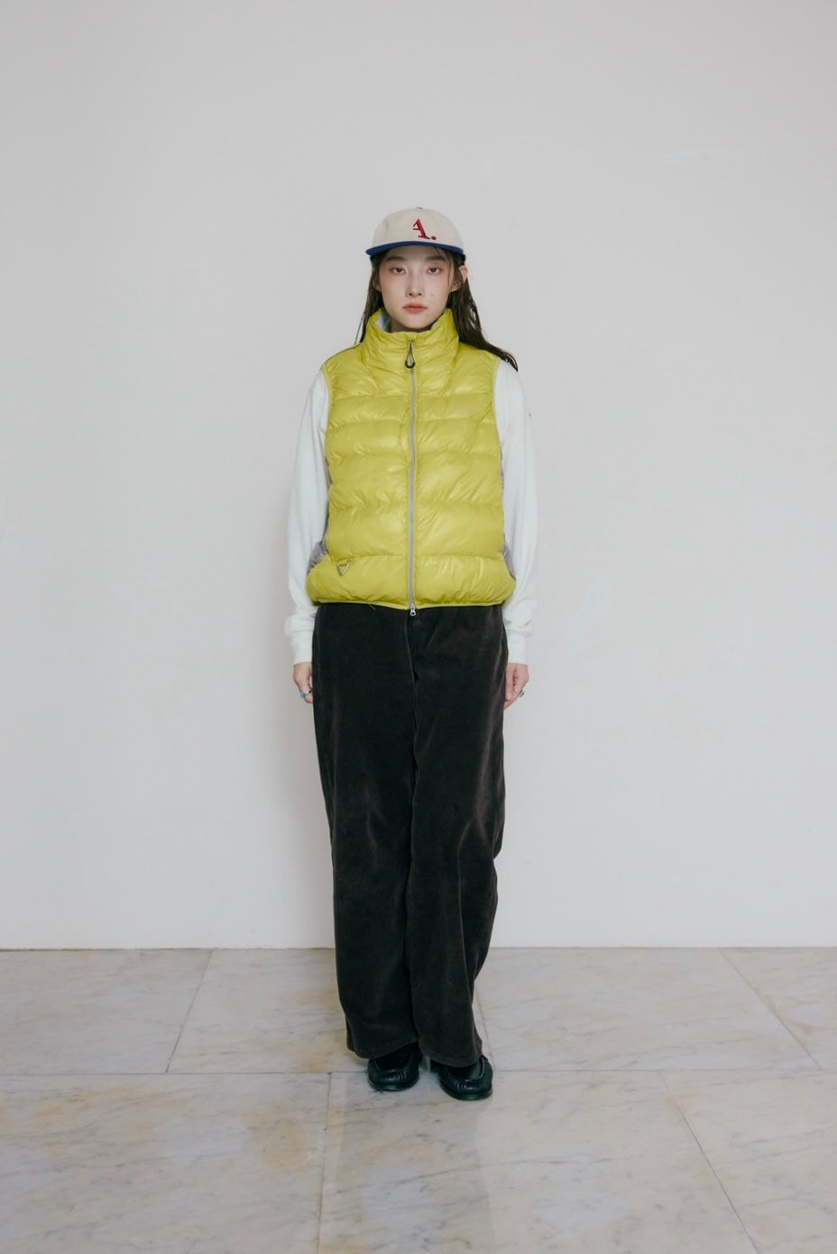 [10/22new] glossy padded vest YW