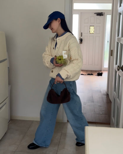 Calm Wash Wide Jeans