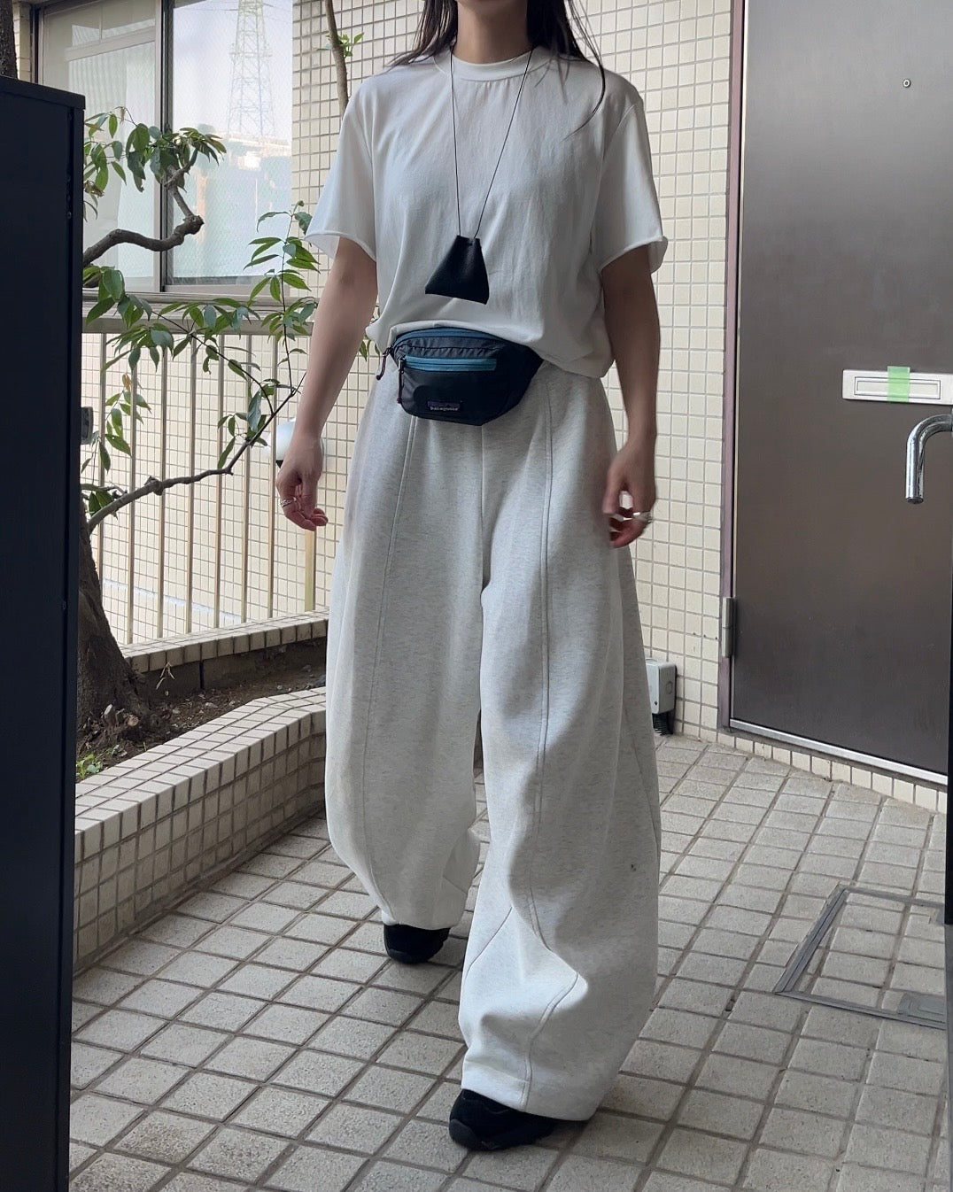 [5/21new]Curved Wide Sweat Pants oatmeal 6月上旬〜下旬入荷
