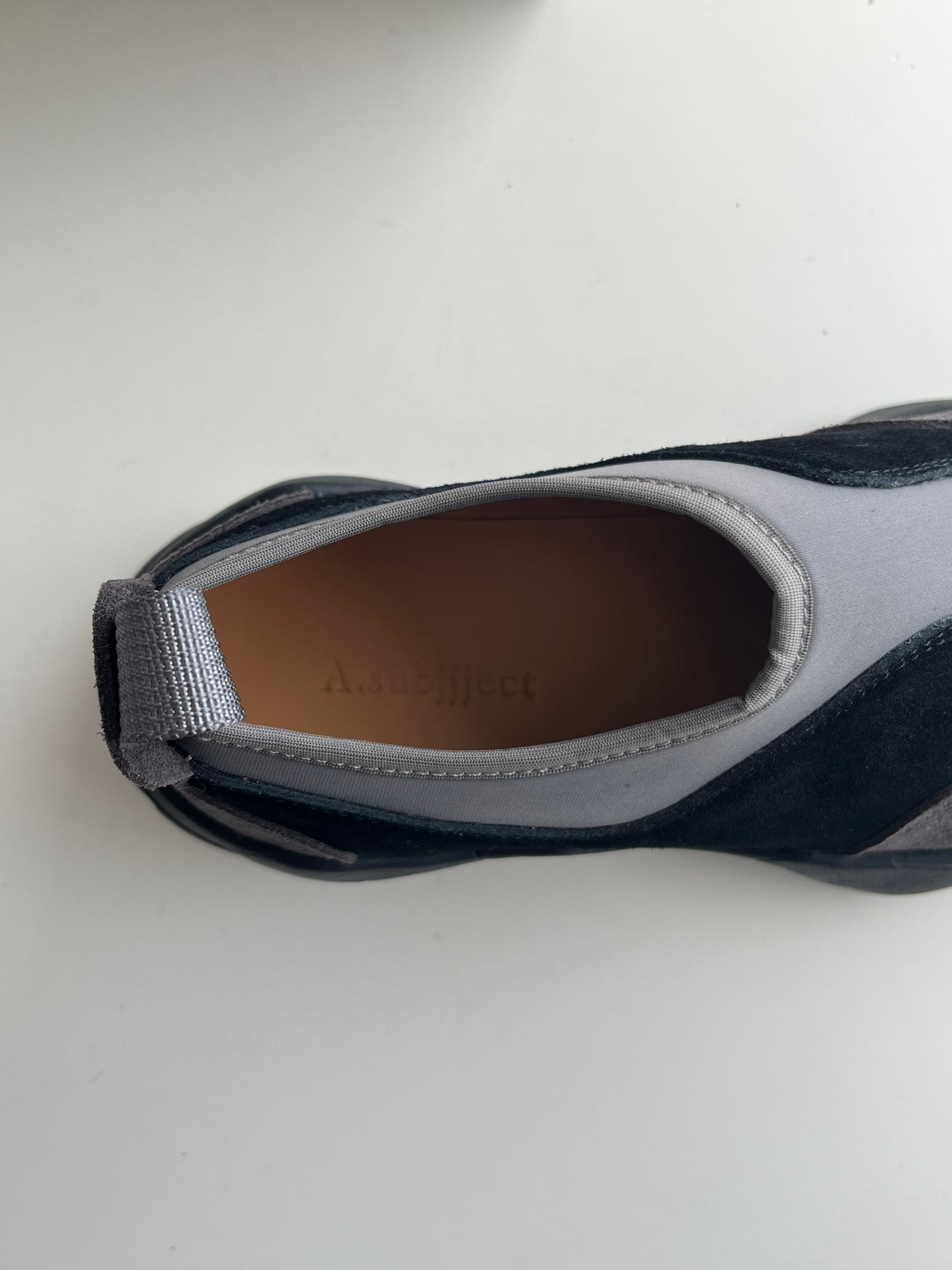 [12/18 new] Earthform Slip-on Gray