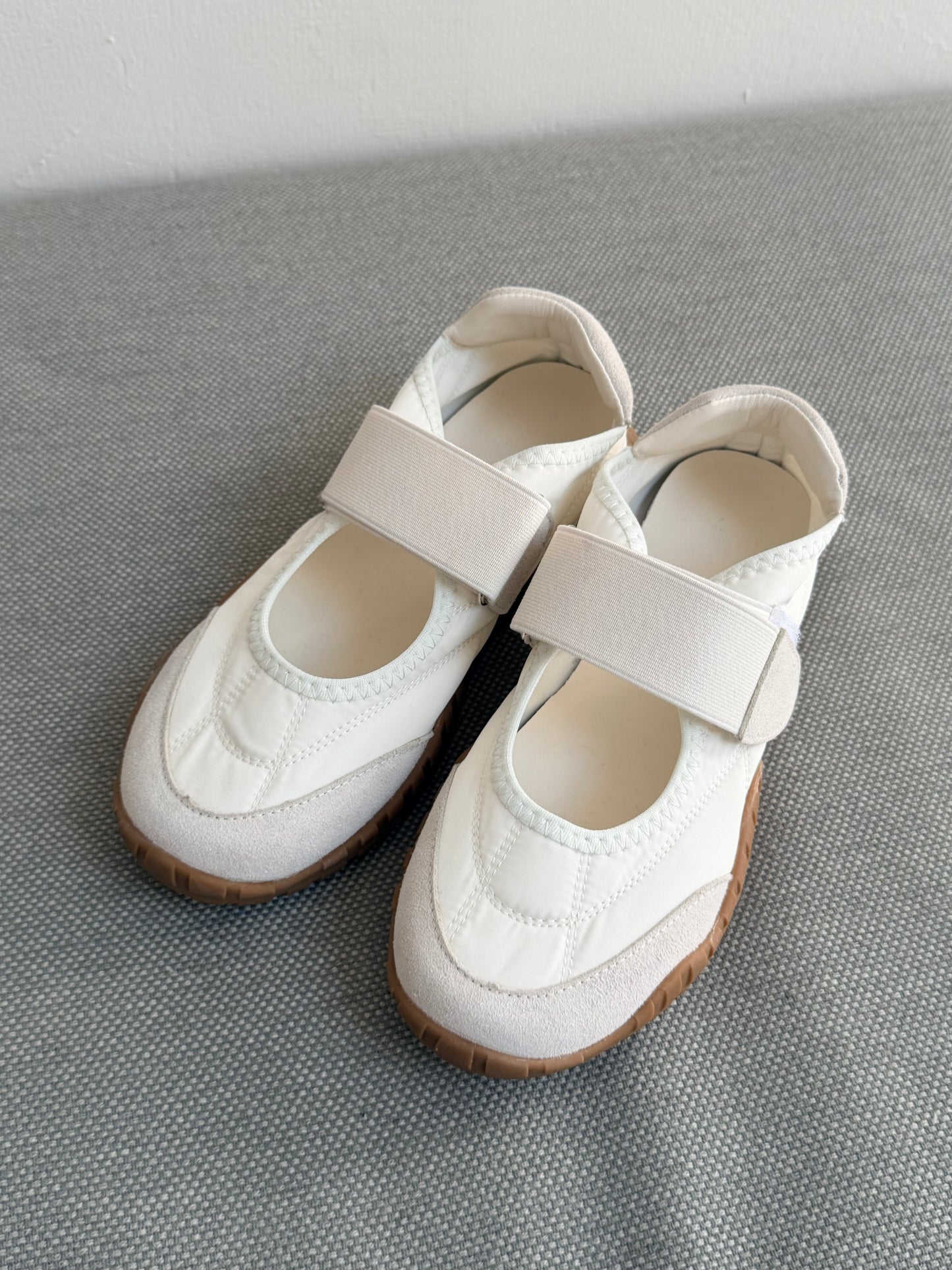［6/11new］Belt Fit Shoes white