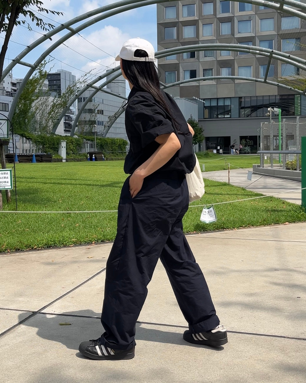 [10/16new] paper like tuck pants