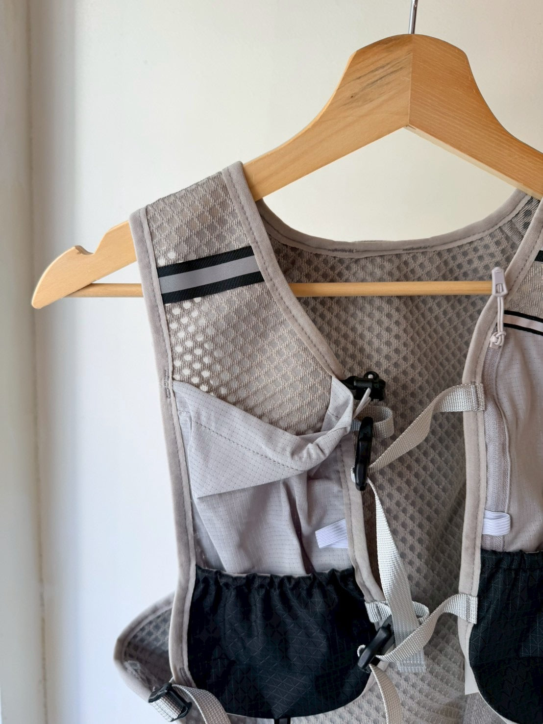 runner active vest black