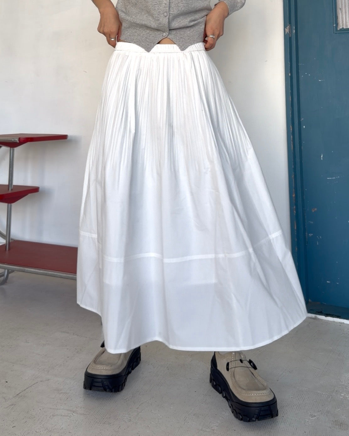Light Drape Pleats Skirt