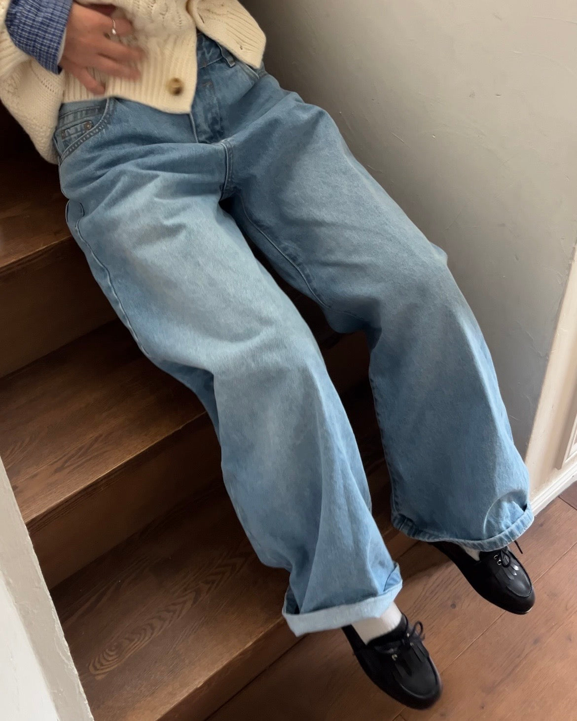 Calm Wash Wide Jeans