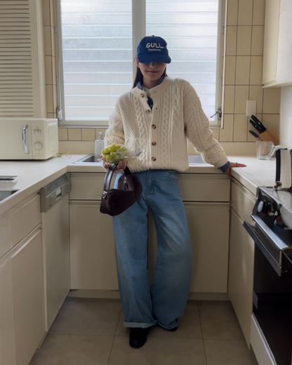 Calm Wash Wide Jeans