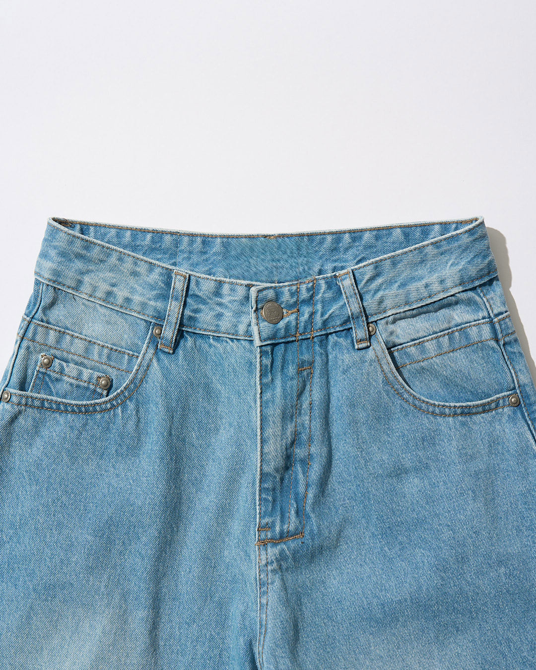 Calm Wash Wide Jeans