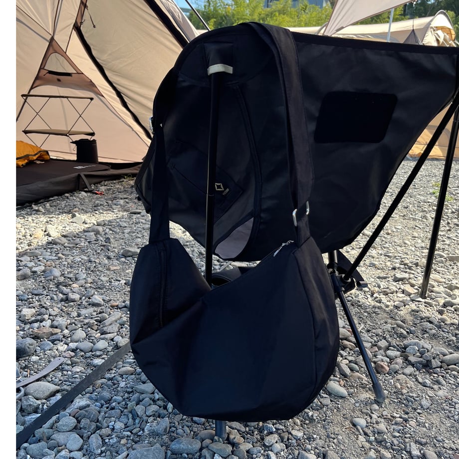 moon shoulder bag black